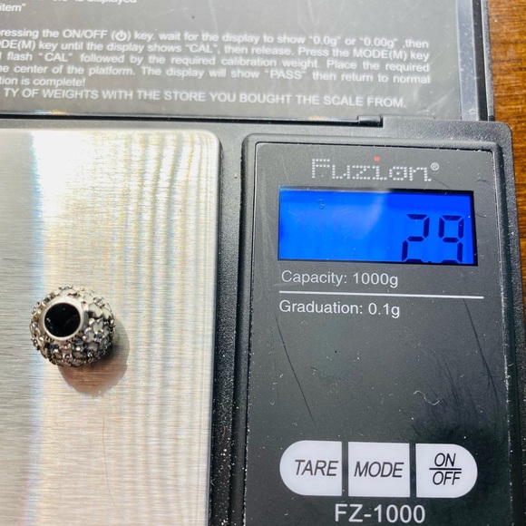 EUC Pandora 791488EN12 Silver Primrose Meadow Openworks Charm w/ White Enamel - Picture 8 of 8